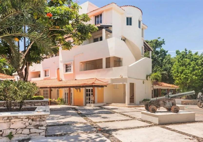 Private Rooms In A Hotel-Type Apartment - Super Located Puerto Aventuras Bagian luar foto